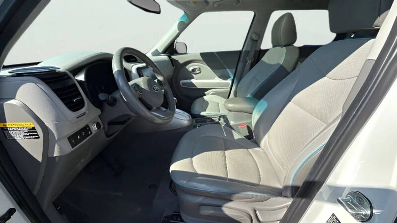 2016 Kia Soul EV +