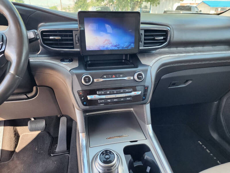 2020 Ford Explorer Platinum