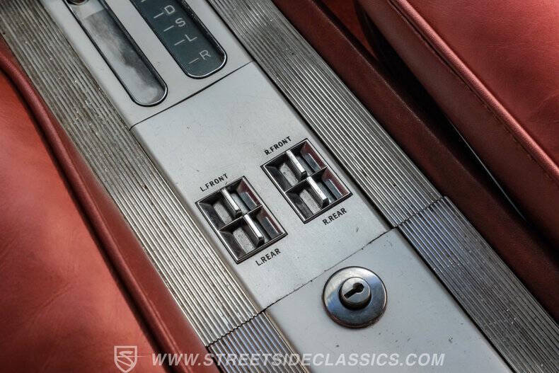 1961 Oldsmobile Starfire