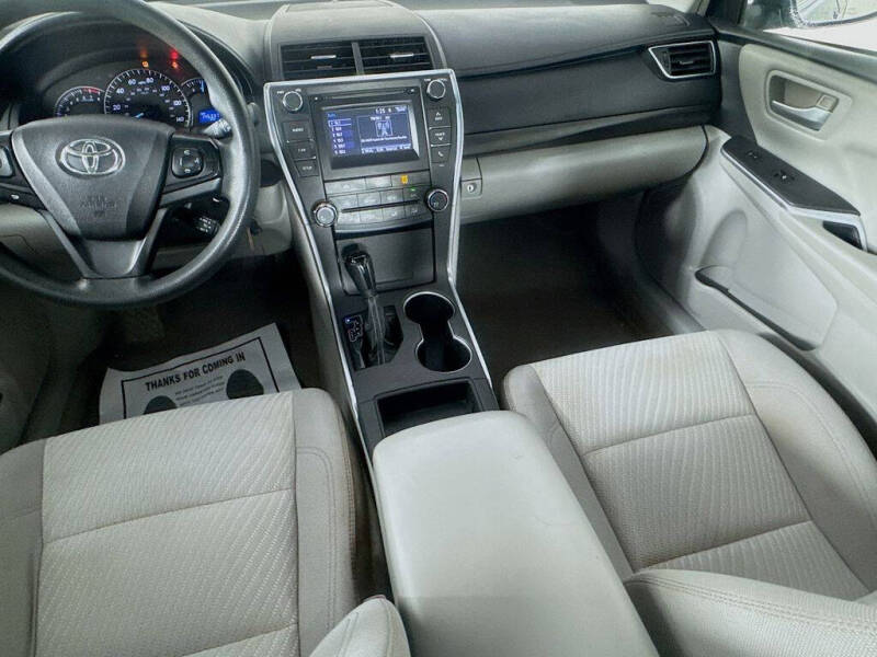 2015 Toyota Camry LE