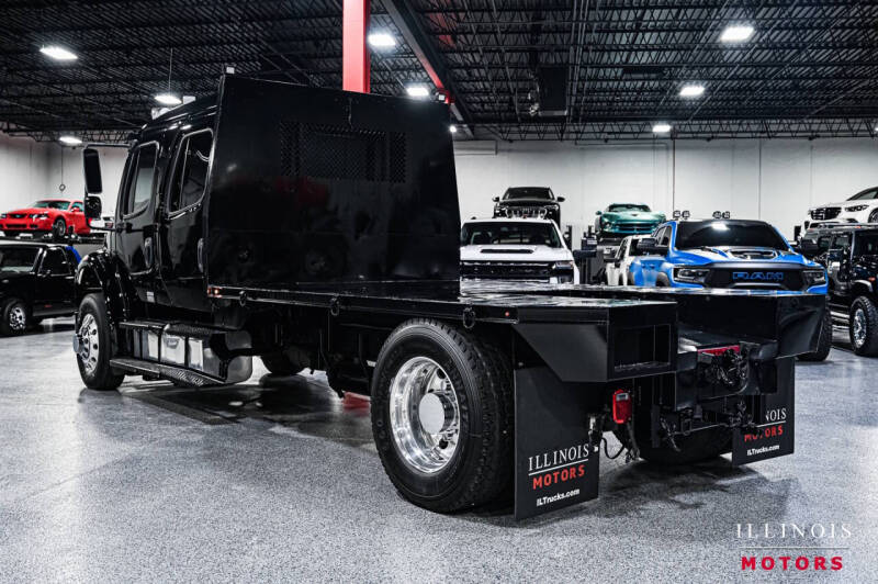 2005 Freightliner M2 106