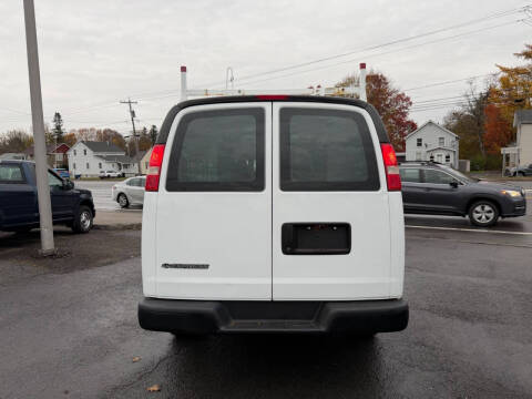 2017 Chevrolet Express 2500