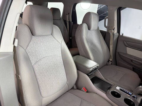 2016 GMC Acadia SLE-2