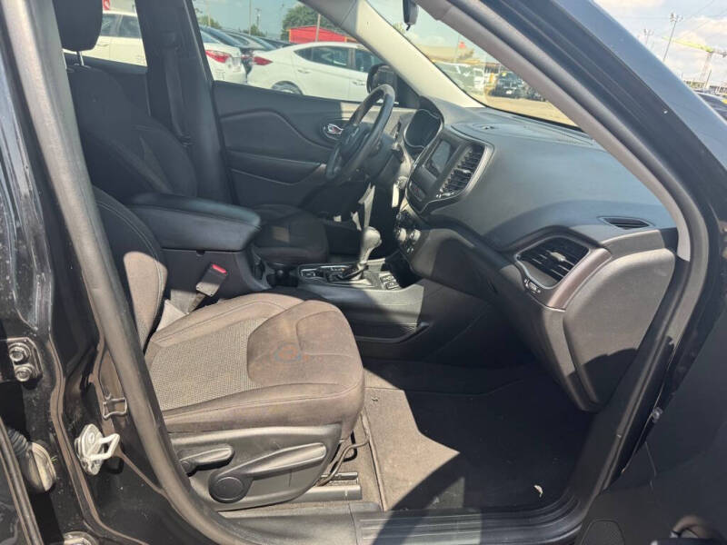 2020 Jeep Cherokee Latitude