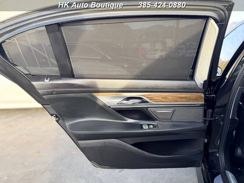 2017 BMW 7 Series 740i