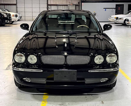 2004 Jaguar XJR