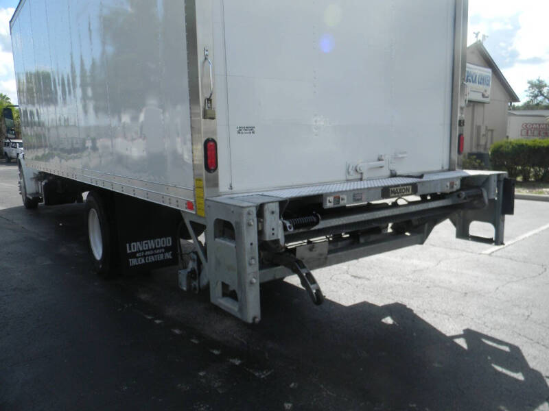 2022 Freightliner M2 106