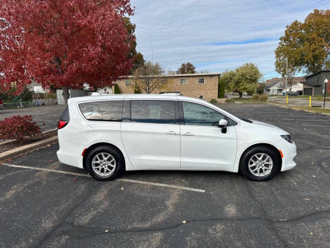 2017 Chrysler Pacifica Touring