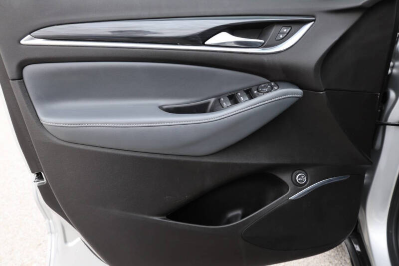 2021 Buick Enclave Essence