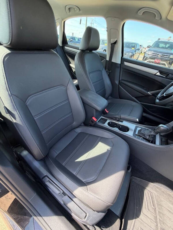 2022 Volkswagen Passat SE