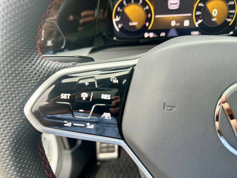 2024 Volkswagen Golf GTI 380 SE