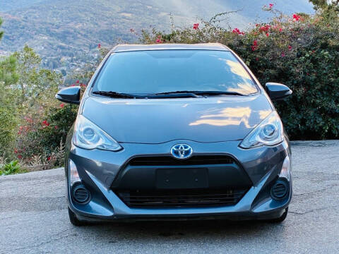 2015 Toyota Prius c One