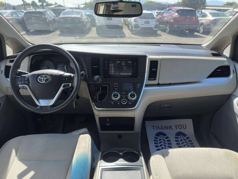 2015 Toyota Sienna