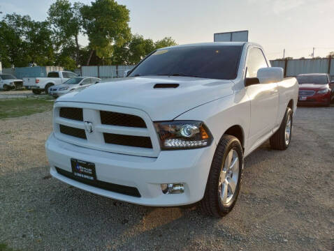 2011 RAM Ram Pickup 1500 for sale at LA PULGA DE AUTOS in Dallas TX