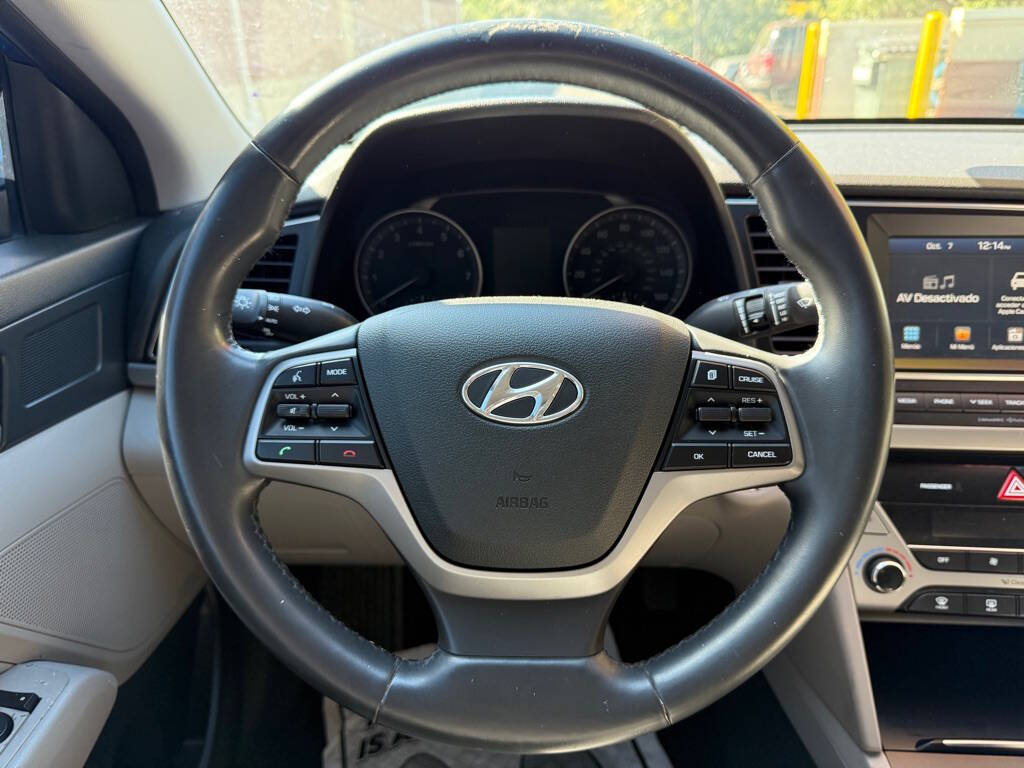 2017 Hyundai ELANTRA for sale at Deals & Trades in Aurora, IL