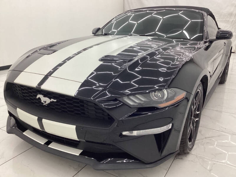 2020 Ford Mustang EcoBoost Premium's photo