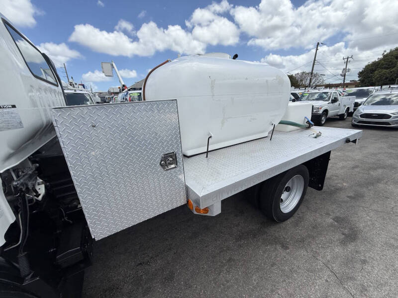 2014 Isuzu NPR