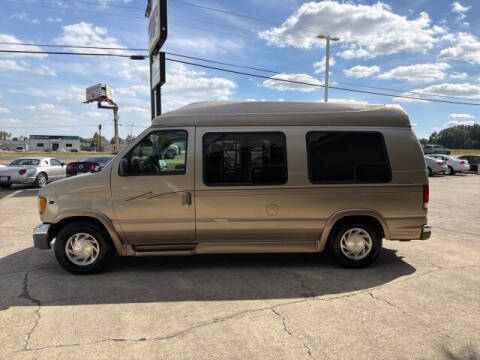 2000 Ford E-Series E-150