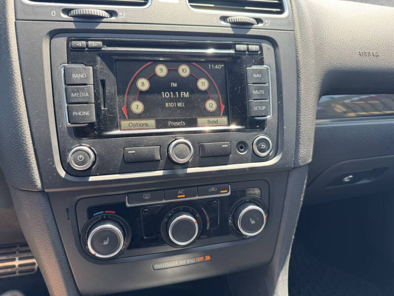 2012 Volkswagen GTI Base PZEV