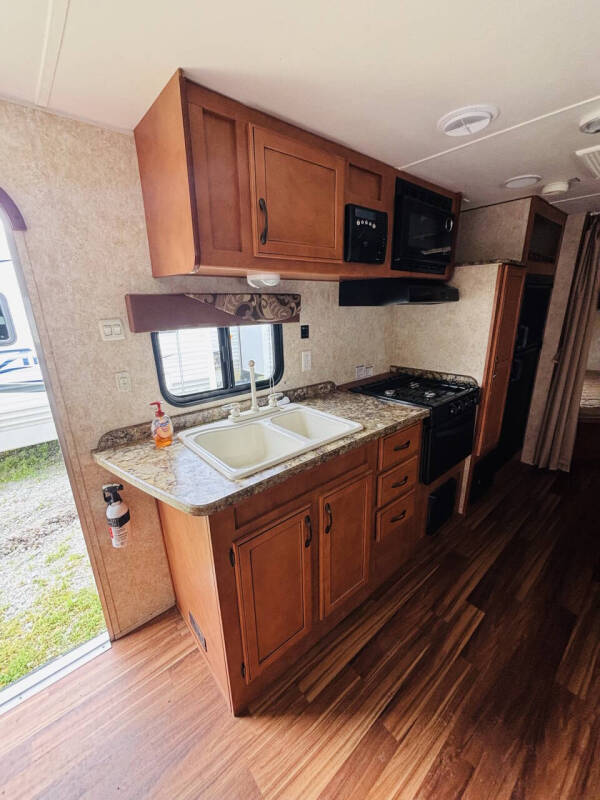 2014 Gulfstream AmeriLite 259BH