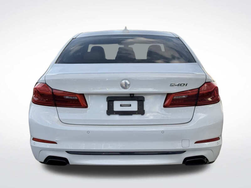 2019 BMW 5 Series 540i