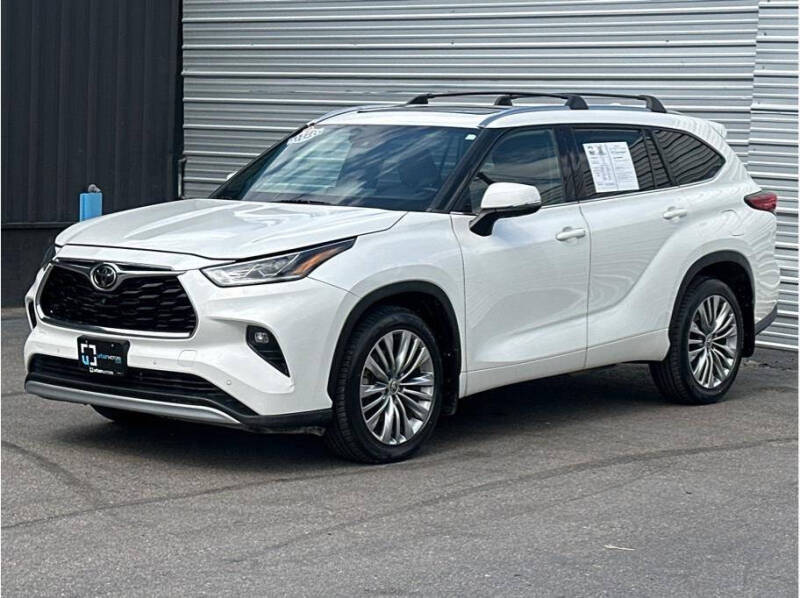 2021 Toyota Highlander Platinum