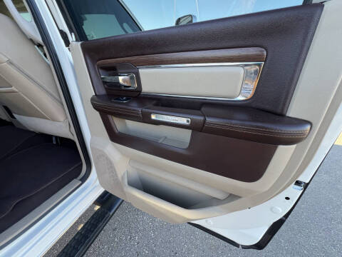 2017 RAM 3500 Laramie