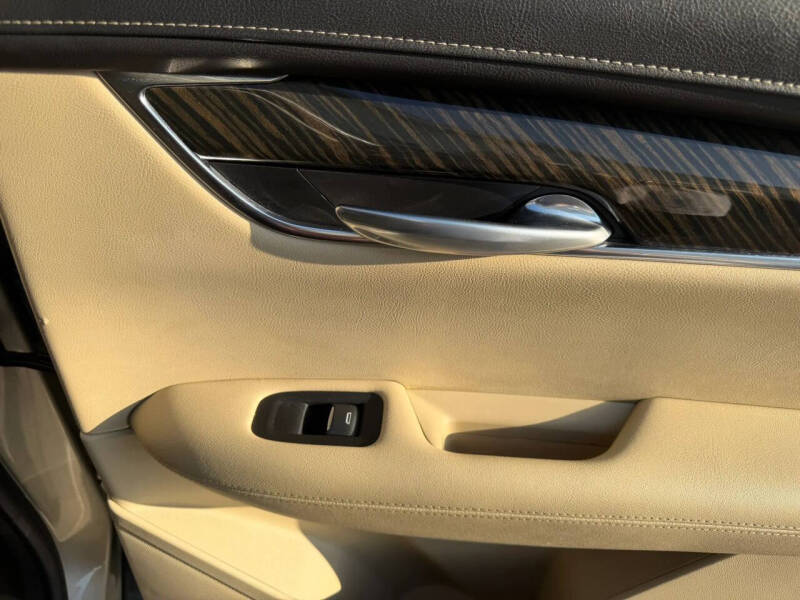 2017 Cadillac XT5