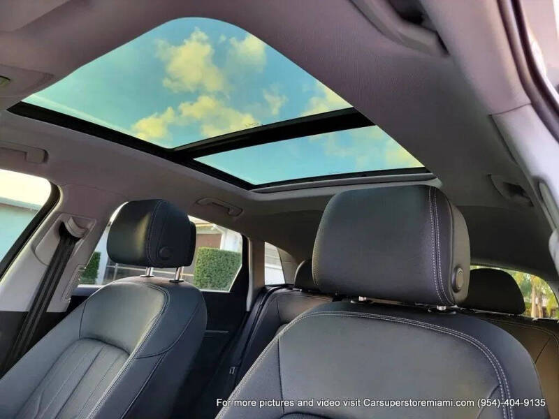 2021 Audi e-tron quattro Premium Plus