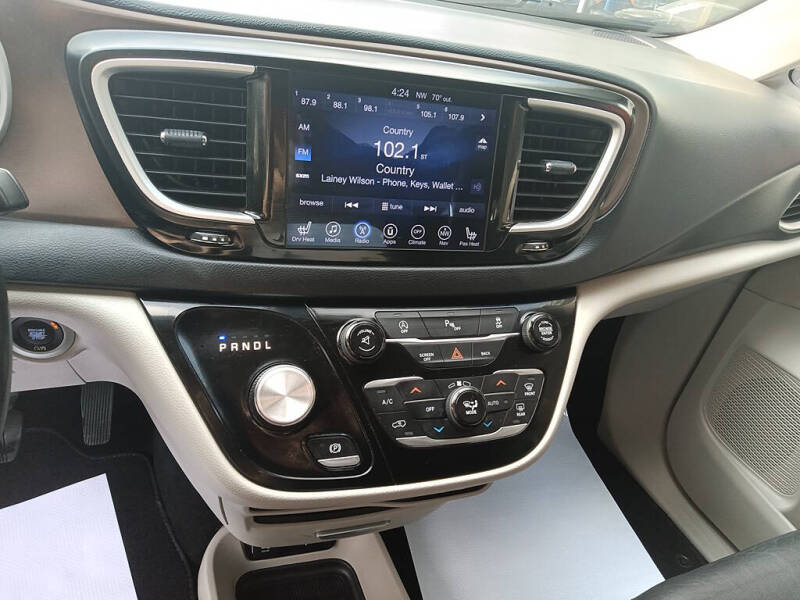 2017 Chrysler Pacifica