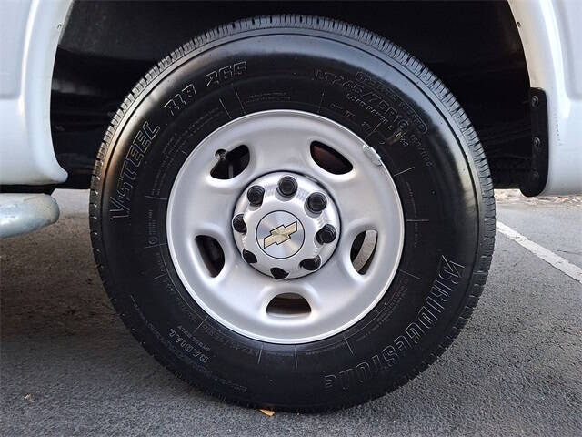 2024 Chevrolet Express 2500