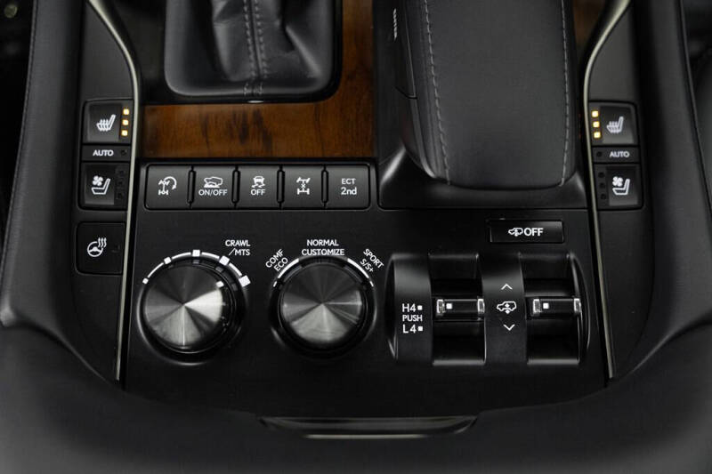 2021 Lexus LX 570 Three-Row