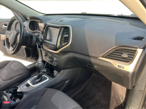 2017 Jeep Cherokee