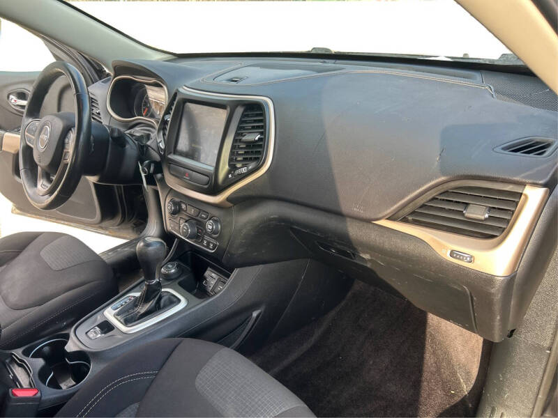 2017 Jeep Cherokee