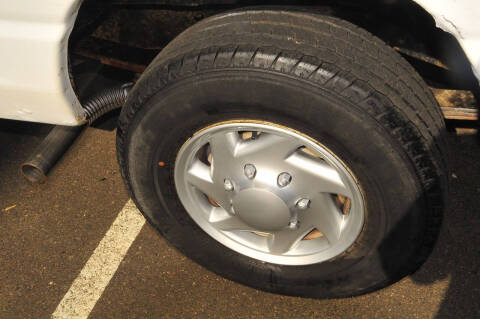 2011 Ford E-Series E-350 SD