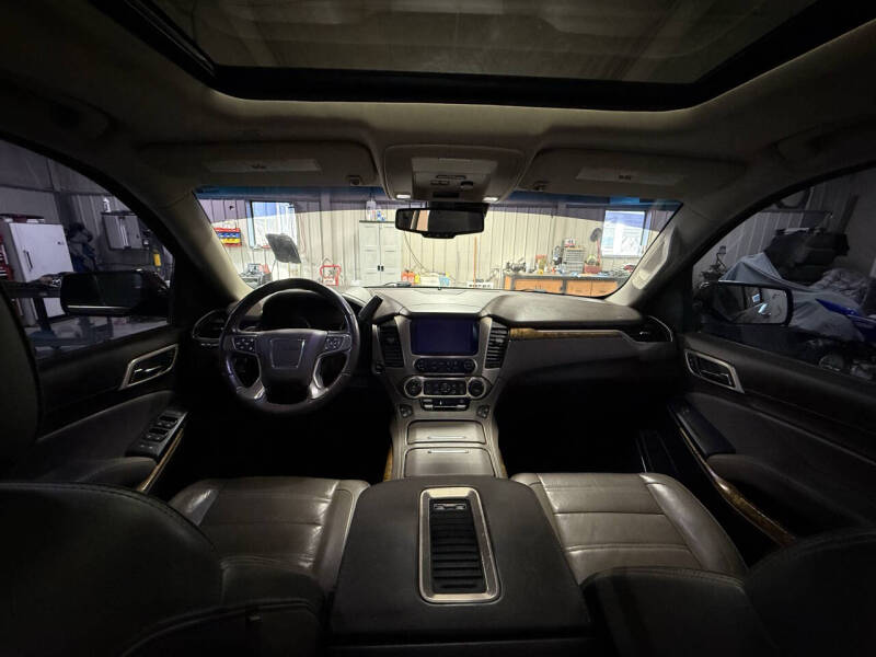 2017 GMC Yukon XL Denali