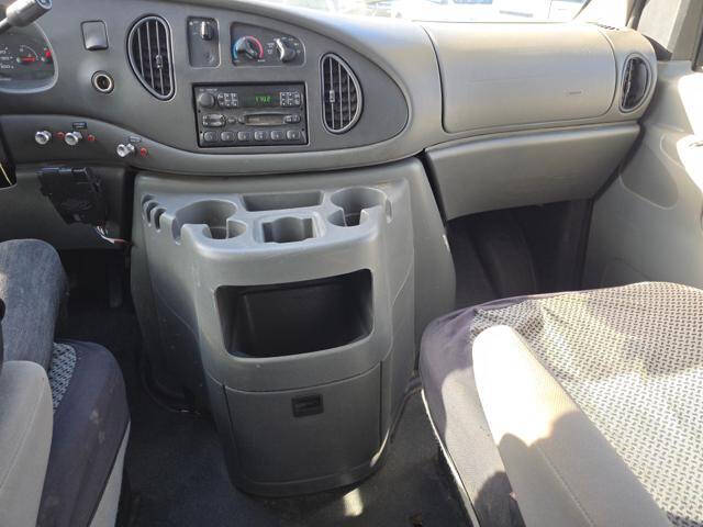 2005 Ford E-Series E-250