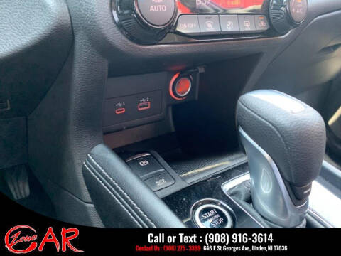 2022 Nissan Kicks SV