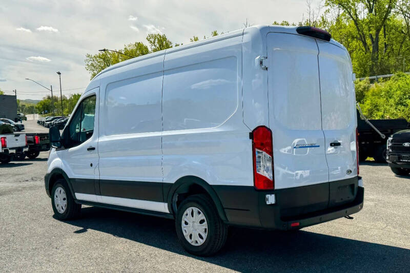 2023 Ford E-Transit 350