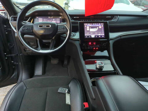 2021 Jeep Grand Cherokee L Laredo