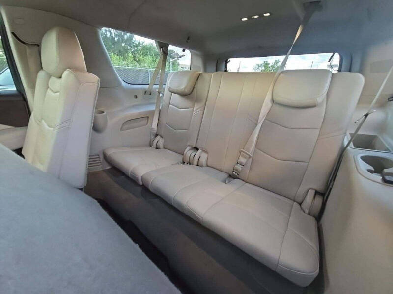 2017 Cadillac Escalade ESV Luxury