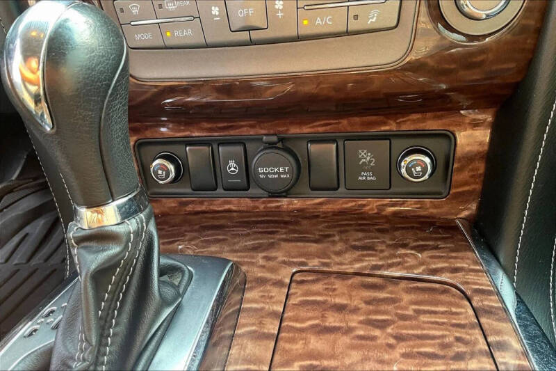 2017 Nissan Armada Platinum