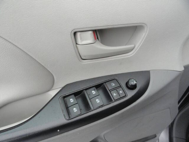 2019 Toyota Sienna LE 7-Passenger