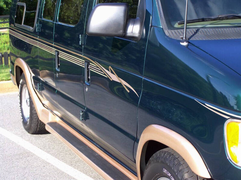 2000 Ford E-Series E-150