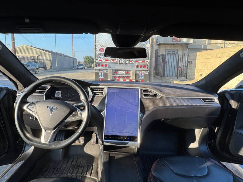 2016 Tesla Model S 90D