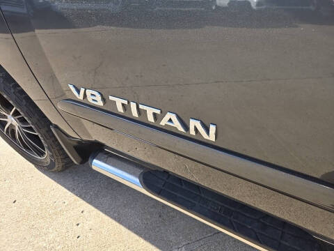 2011 Nissan Titan SV