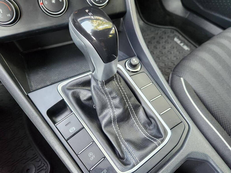 2023 Volkswagen Jetta Sport