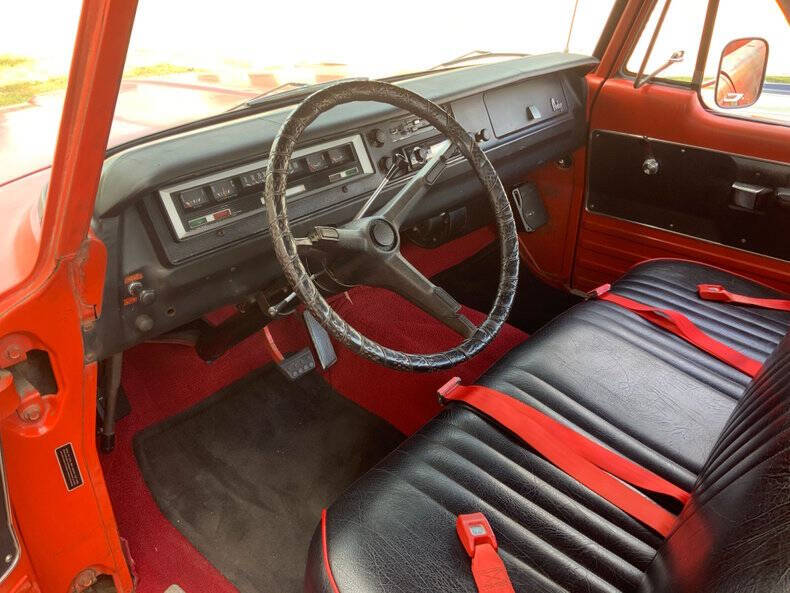 1969 Dodge D200 Pickup