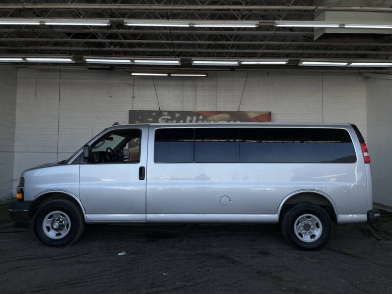 2017 Chevrolet Express LT 3500