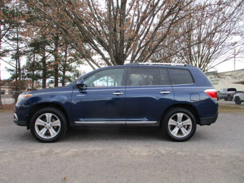 2013 Toyota Highlander for sale at A & P Automotive in Montgomery AL